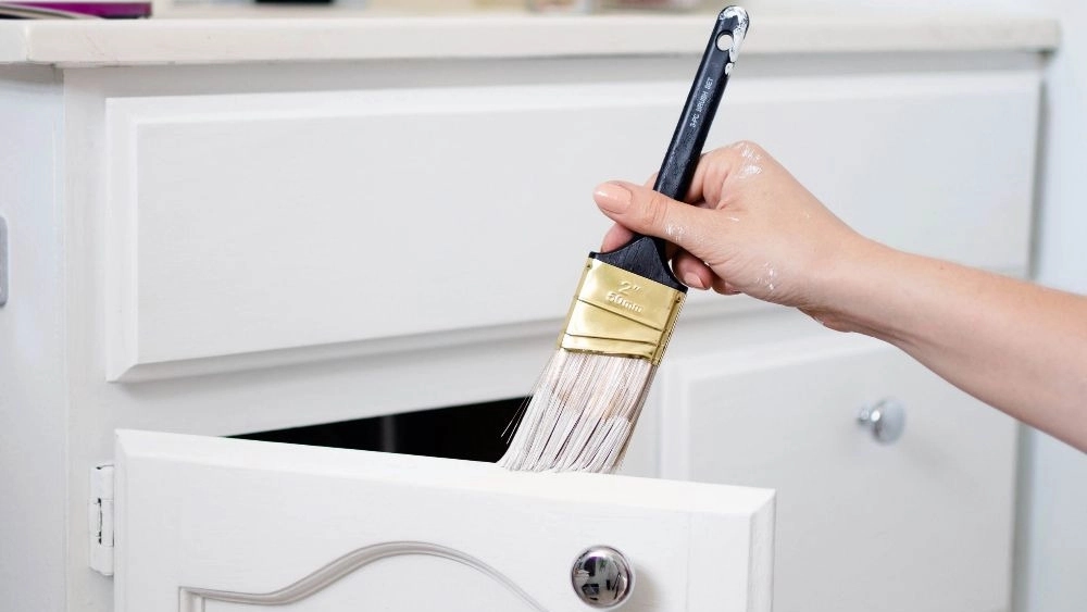 اجرای رنگ درب و کابینت در تهران